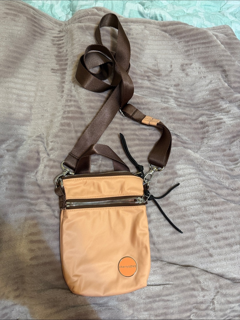 ShortyLOVE shorthand phone crossbody in dusty peach